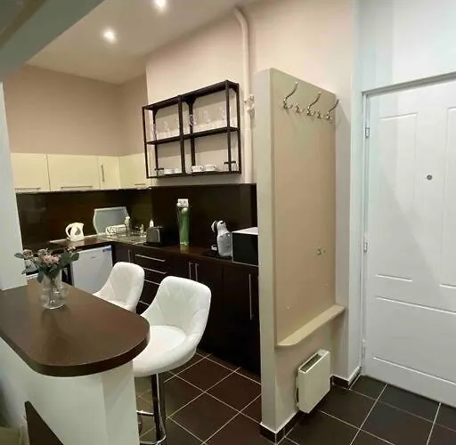شقة Lovely Little Downtown Next To Subway,metro بودابست