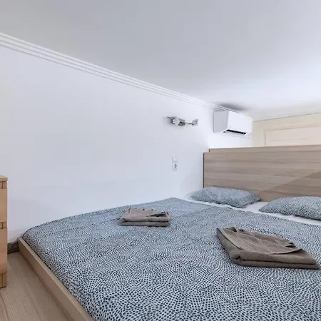 Daire Lovely Little Downtown Next To Subway,metro